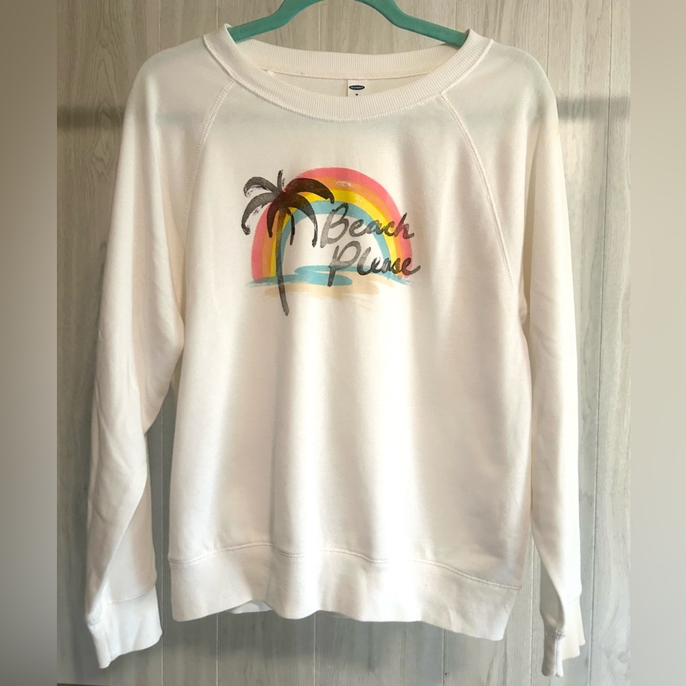 “Beach Please” Crewneck Sweatshit